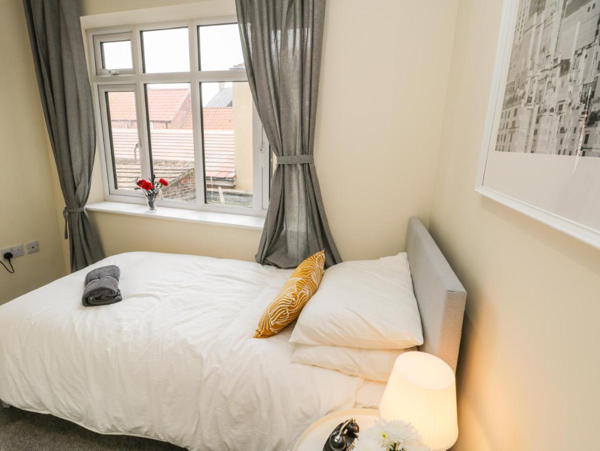 Ferienwohnung 24 Baxtergate Whitby Exterior foto